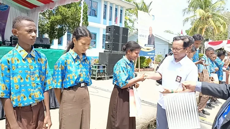 Gubernur Elkam dan Senator Hartono Apresiasi Kemajuan SMKN 1 Sorong